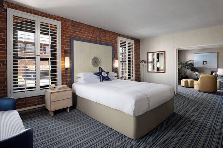 Room 45 of 131
