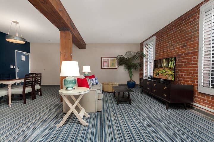 Room 16 of 131